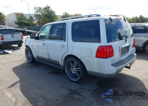 2004 Lincoln Navigator z USA, uszkodzony, nr VIN 5LMFU27R54LJ16919